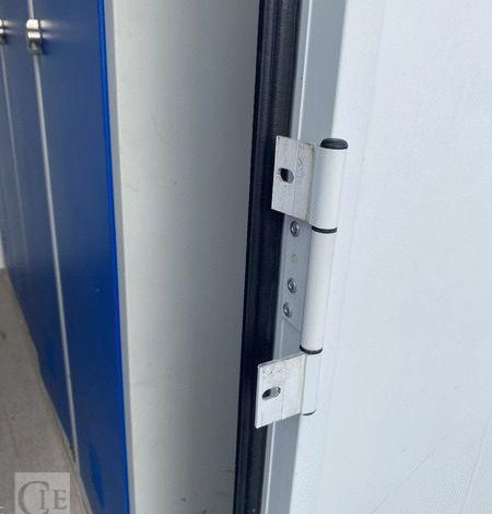CNSE ABRIS DE CHANTIER TRACTABLE – 9M2 ISOLE VESTIAIRE / REFECTOITE AVEC WC CHIMIQUE  DY-036-DT