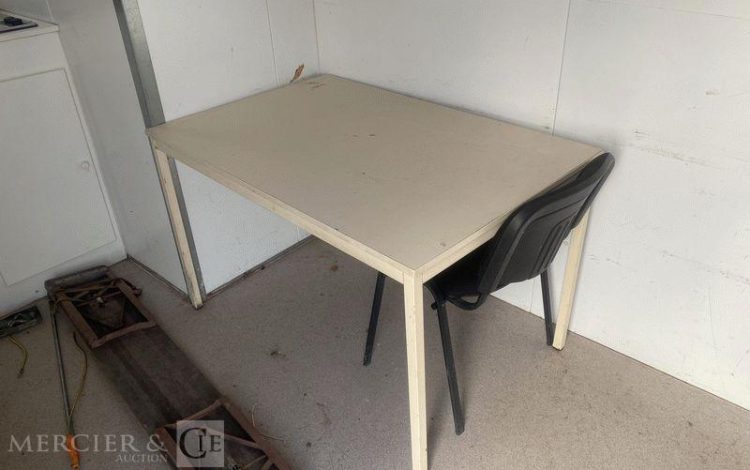 CNSE ABRIS DE CHANTIER TRACTABLE – 9M2 ISOLE VESTIAIRE / REFECTOITE AVEC WC CHIMIQUE  DY-036-DT