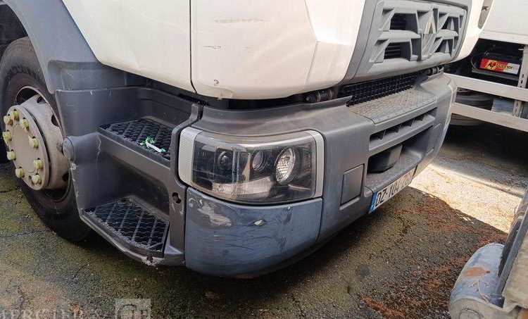 RENAULT D19 WIDE AVEC GROUPE FROID – EN DESIGNATION – DIESEL – 331340 KMS BLANC DZ-104-ZG