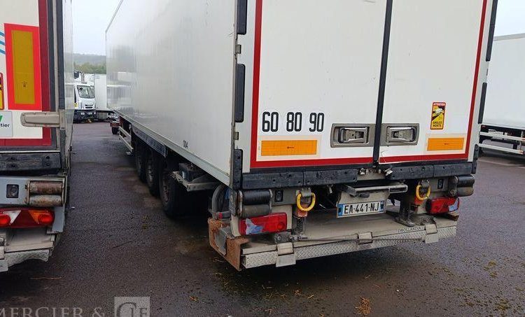 LAMBERET SEMI REMORQUE FIRGORIFIQUE EN DESIGNATION – PTAC : 38 TONNES – DIESEL  EA-441-NJ