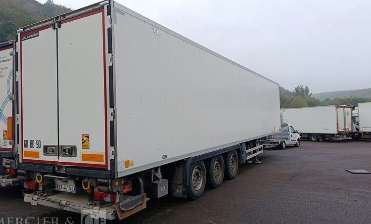 LAMBERET SEMI REMORQUE FIRGORIFIQUE EN DESIGNATION – PTAC : 38 TONNES – DIESEL  EA-441-NJ