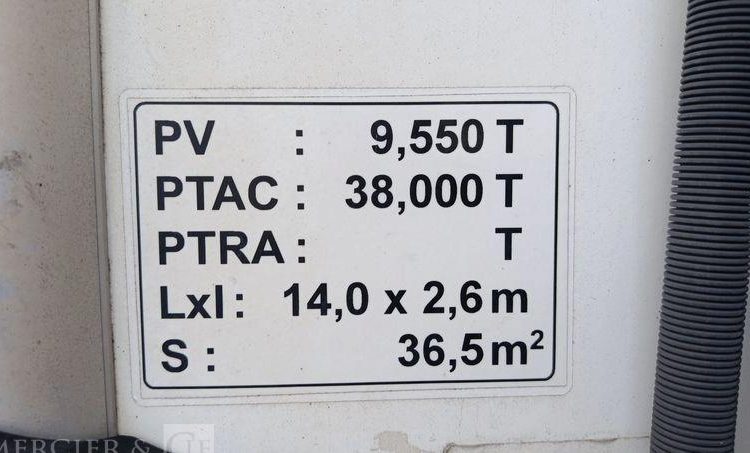 LAMBERET SEMI REMORQUE FIRGORIFIQUE EN DESIGNATION – PTAC : 38 TONNES – DIESEL  EA-441-NJ