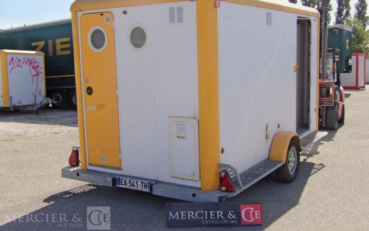 CNSE ABRI CHANTIER 9M2 ISOLE + WC  EA-541-TH