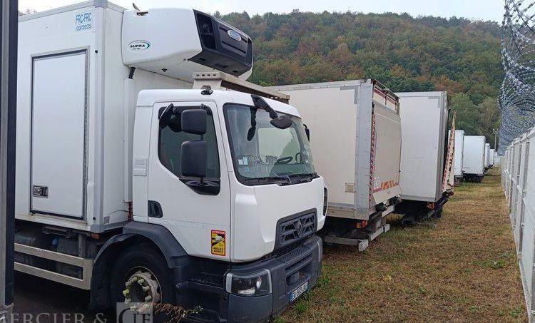 RENAULT D19 WIDE AVEC GROUPE FROID EN DESIGNATION PTAC : 19 TONNES – DIESEL  EA-563-JA