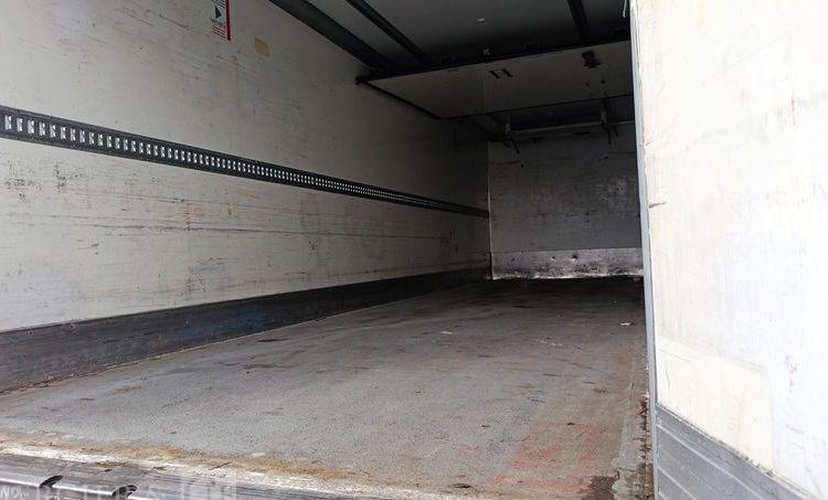 RENAULT D19 WIDE AVEC GROUPE FROID EN DESIGNATION PTAC : 19 TONNES – DIESEL  EA-563-JA