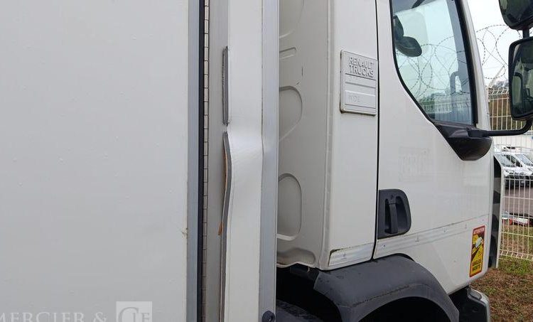 RENAULT D19 WIDE AVEC GROUPE FROID EN DESIGNATION PTAC : 19 TONNES – DIESEL  EA-563-JA
