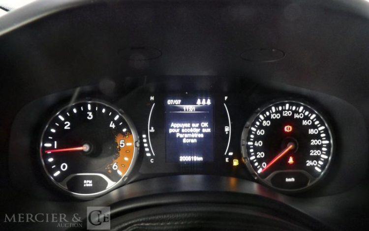 JEEP RENEGADE 1.6 MULTIJET 120CH LONGITUDE BUSINESS 2WD GRIS EA-652-CA