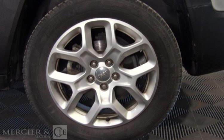 JEEP RENEGADE 1.6 MULTIJET 120CH LONGITUDE BUSINESS 2WD GRIS EA-652-CA
