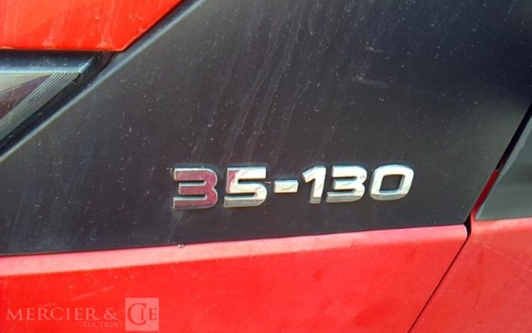 IVECO 35-130 BENNE SIMPLE CABINE COFFRE ROUGE EB-267-XE