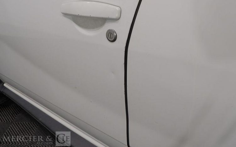 DACIA DUSTER 1.5 DCI 110 LAUREATE 4X2 BLANC EB-960-FQ