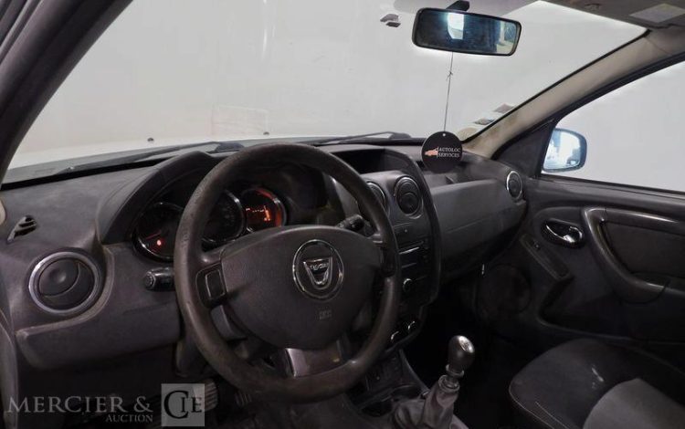 DACIA DUSTER 1.5 DCI 110 LAUREATE 4X2 BLANC EB-960-FQ