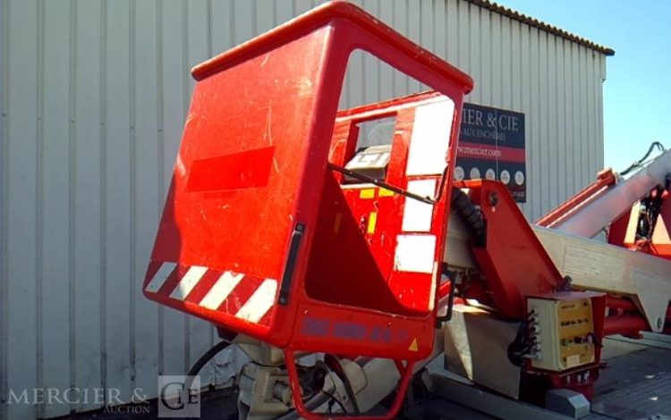 MULTITEL 35-110 NACELLE SUR VL 17M – MX 170 – 3856H – 79250KM – AN2016 ROUGE EC-842-KC