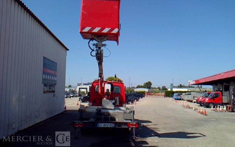MULTITEL 35-110 NACELLE SUR VL 17M – MX 170 – 3856H – 79250KM – AN2016 ROUGE EC-842-KC