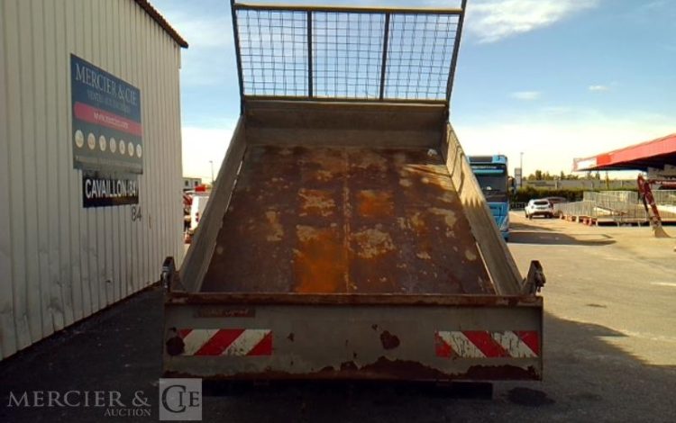 IVECO 35C13 BENNE SIMPLE CABINE COFFRE  EE-164-CR