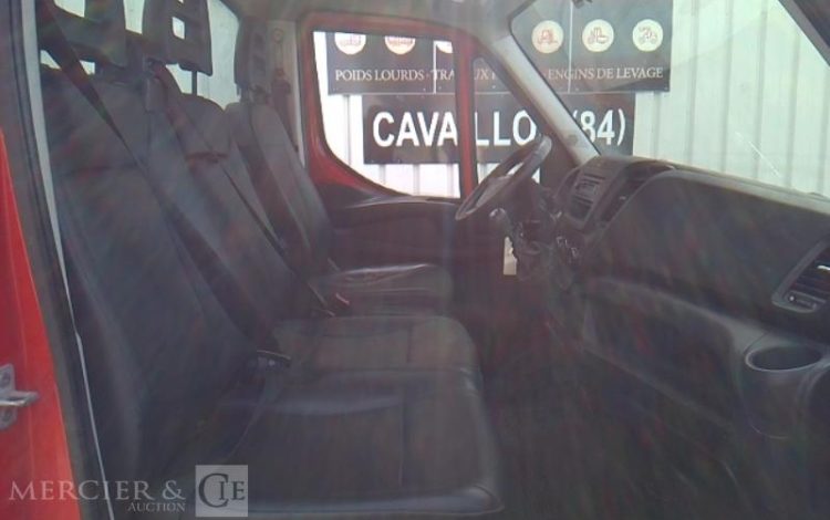 IVECO 35C13 BENNE SIMPLE CABINE COFFRE  EE-164-CR