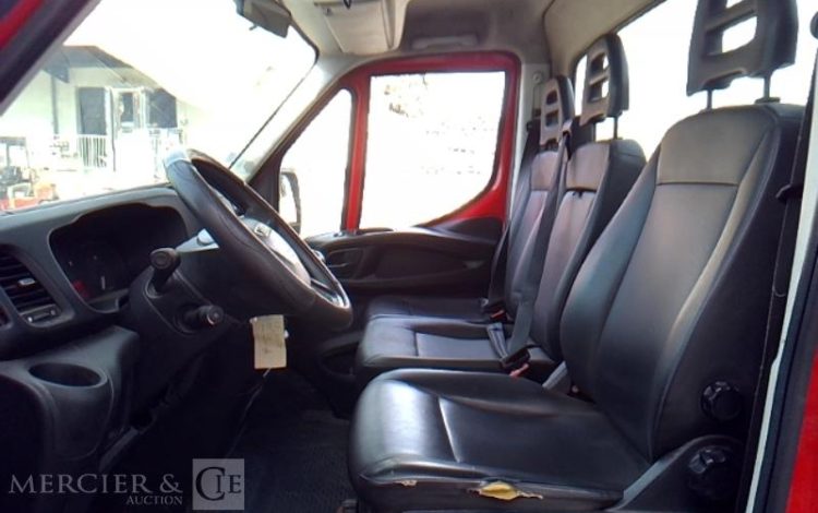 IVECO 35C13 BENNE SIMPLE CABINE COFFRE  EE-164-CR