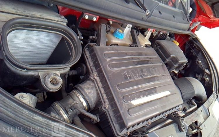 IVECO 35C13 BENNE SIMPLE CABINE COFFRE  EE-164-CR
