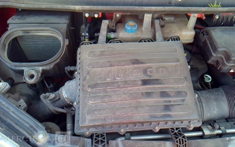 IVECO 35-130 BENNE SIMPLE CABINE COFFRE ROUGE EF-680-FT
