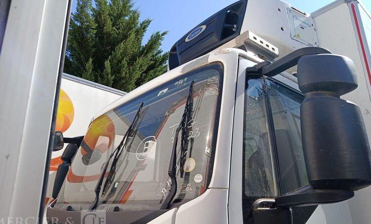 IVECO EUROCARGO 160-210 AVEC GROUPE FROID EN DESIGNATION – DIESEL – 174452 KMS BLANC EG-058-RG