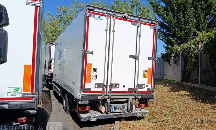 IVECO EUROCARGO 160-210 AVEC GROUPE FROID EN DESIGNATION – DIESEL – 174452 KMS BLANC EG-058-RG
