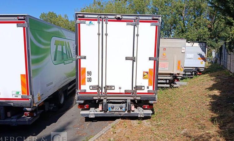 IVECO EUROCARGO 160-210 AVEC GROUPE FROID EN DESIGNATION – DIESEL – 174452 KMS BLANC EG-058-RG