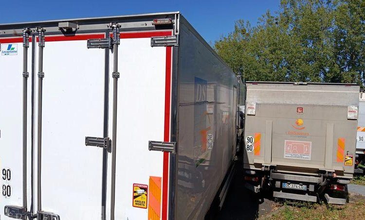 IVECO EUROCARGO 160-210 AVEC GROUPE FROID EN DESIGNATION – DIESEL – 174452 KMS BLANC EG-058-RG