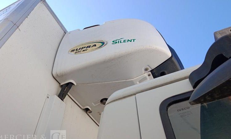 IVECO EUROCARGO 160-210 AVEC GROUPE FROID EN DESIGNATION – DIESEL – 174452 KMS BLANC EG-058-RG
