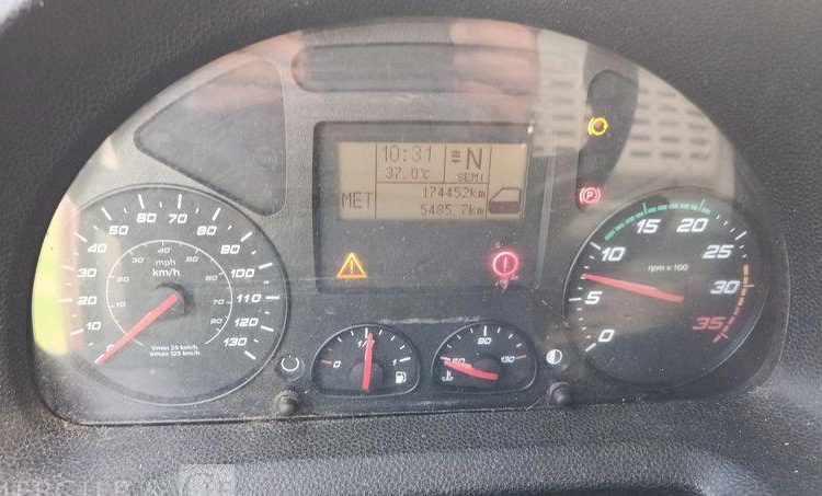 IVECO EUROCARGO 160-210 AVEC GROUPE FROID EN DESIGNATION – DIESEL – 174452 KMS BLANC EG-058-RG
