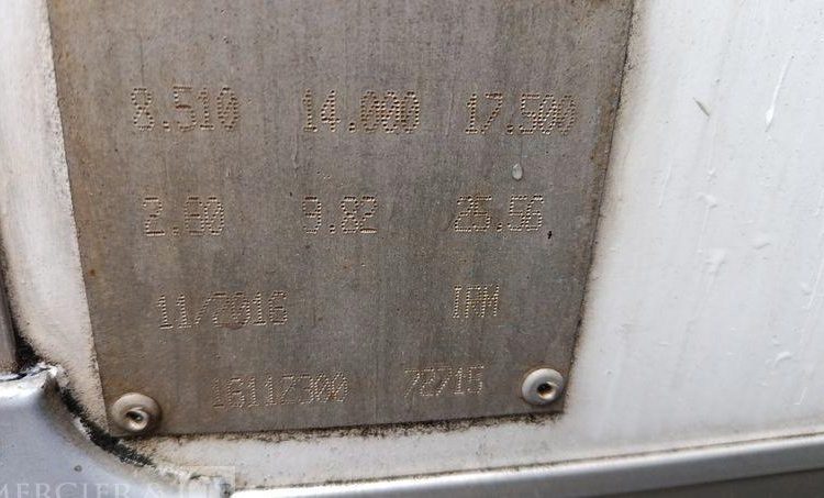 RENAULT PORTEUR D14 AVEC GROUPE FROID CARRIER – PTAC : 14 T – DIESEL BLANC EH-605-HV
