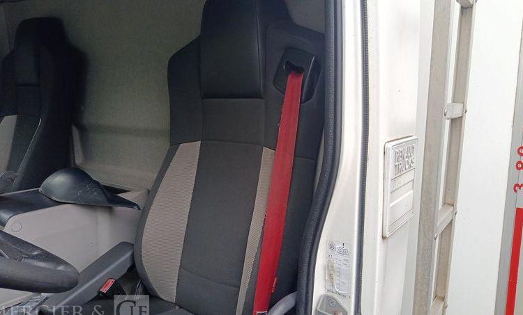 RENAULT PORTEUR D14 AVEC GROUPE FROID CARRIER – PTAC : 14 T – DIESEL BLANC EH-605-HV