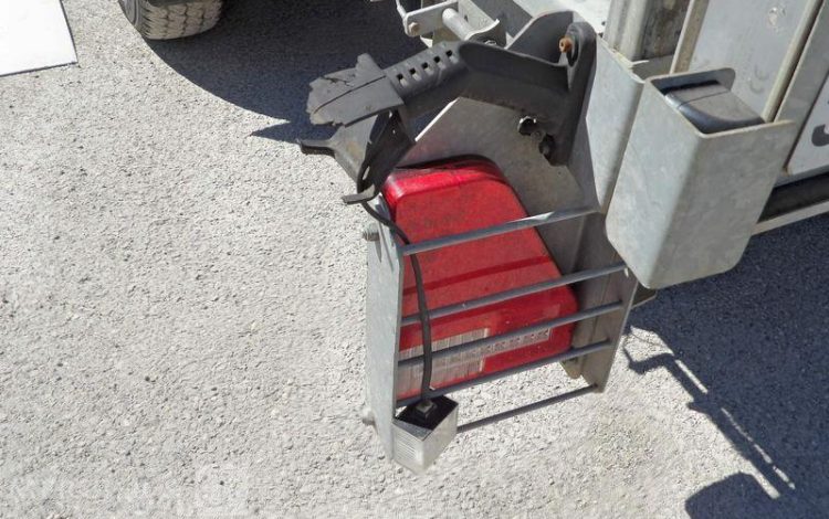 HUBIERE REMORQUE PORTE ENGIN 2T8  EJ-523-PR