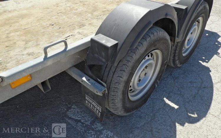 HUBIERE REMORQUE PORTE ENGIN 2T8  EJ-523-PR