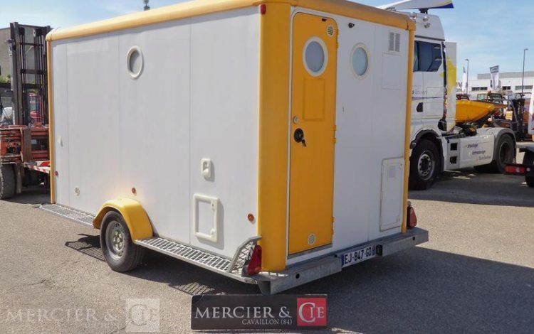 CNSE ABRI CHANTIER 9M2 ISOLE +WC  EJ-847-GD