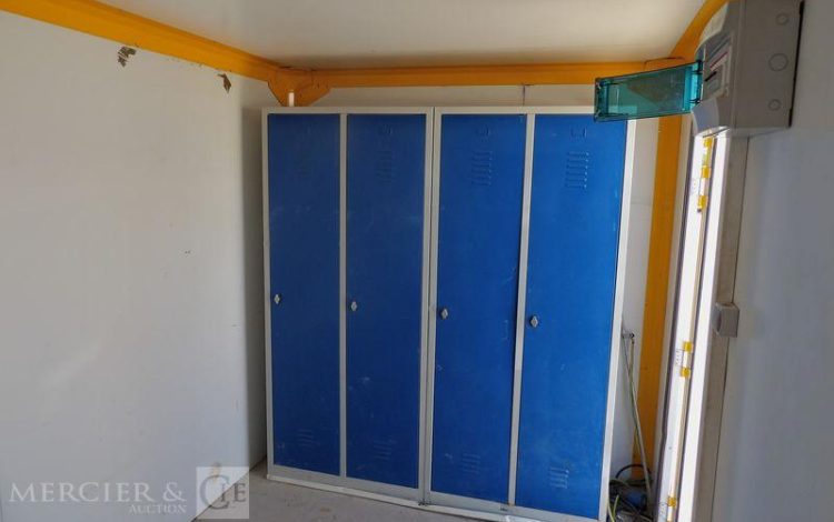 CNSE ABRI CHANTIER 9M2 ISOLE +WC  EJ-847-GD