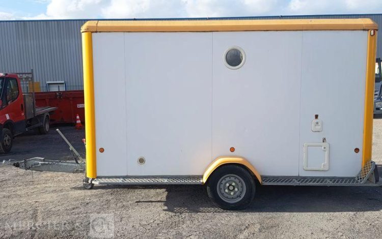 CNSE ABRIS DE CHANTIER 9M2 ISOLE + WC  EJ-921-KJ