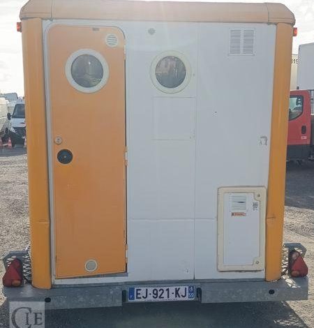 CNSE ABRIS DE CHANTIER 9M2 ISOLE + WC  EJ-921-KJ