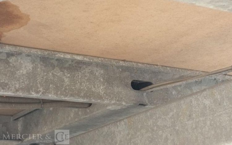 CNSE ABRIS DE CHANTIER 9M2 ISOLE + WC  EJ-921-KJ