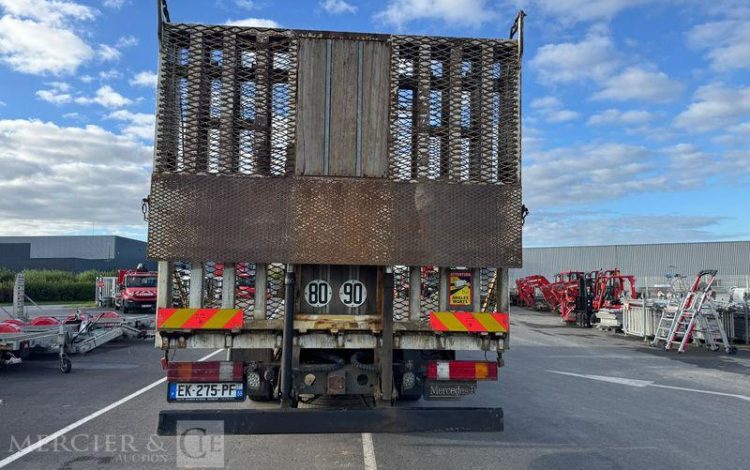 MERCEDES ACTROS 2532 PORTE ENGIN AVEC GRUE FASSI 210 – PTAC : 26 T – DIESEL – ANNEE 2008 BLANC EK-275-PF