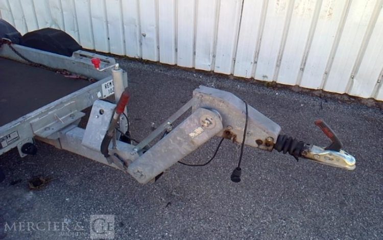 HUBIERE REMORQUE PORTE ENGIN 2T8  EK-996-EB