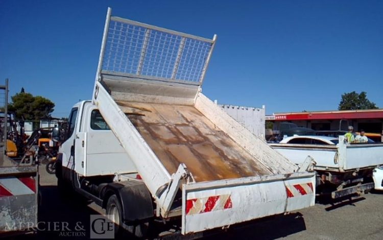 IVECO 35C12 BENNE SIMPLE CABINE COFFRE – NON ROULANT  EL-526-MN