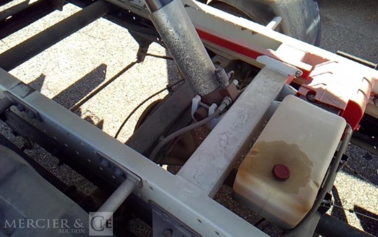 IVECO 35C12 BENNE SIMPLE CABINE COFFRE – NON ROULANT  EL-526-MN