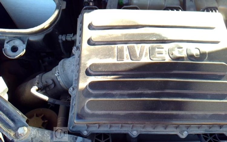 IVECO 35C12 BENNE SIMPLE CABINE COFFRE – NON ROULANT  EL-526-MN
