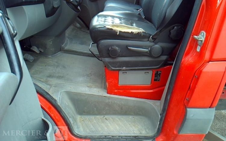 MERCEDES 514 BENNE SIMPLE CABINE COFFRE  EM-349-HP