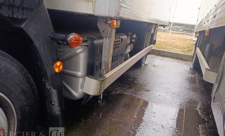 IVECO EUROCARGO 80-120 AVEC GROUPE FROID EN DESIGNATION – DIESEL – 428362 KMS BLANC EN-540-MG