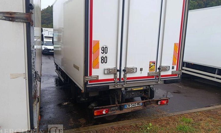 IVECO EUROCARGO 80-120 AVEC GROUPE FROID EN DESIGNATION – DIESEL – 428362 KMS BLANC EN-540-MG