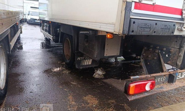IVECO EUROCARGO 80-120 AVEC GROUPE FROID EN DESIGNATION – DIESEL – 428362 KMS BLANC EN-540-MG