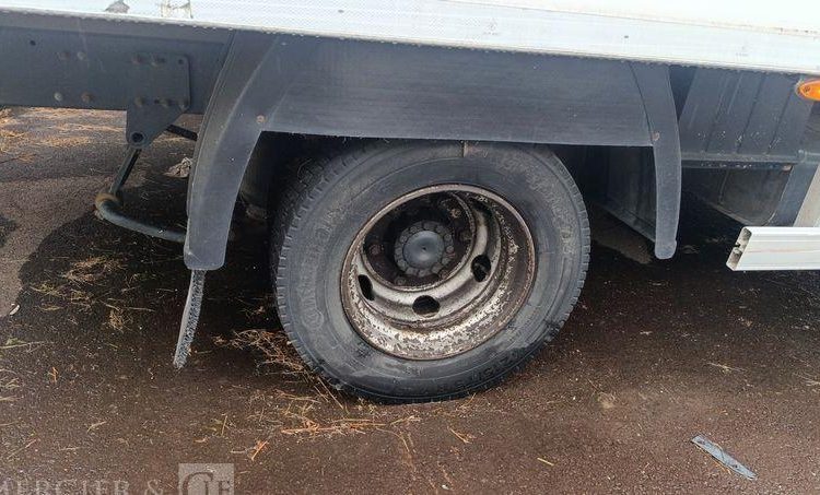 IVECO EUROCARGO 80-120 AVEC GROUPE FROID EN DESIGNATION – DIESEL – 428362 KMS BLANC EN-540-MG