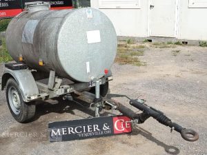 HUBIERE REMORQUE CITERNE 1000L – 1 ESSIEU – PTAC : 1,3 TONNE – ANNEE 2017  EQ-562-DS