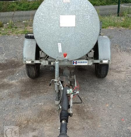 HUBIERE REMORQUE CITERNE 1000L – 1 ESSIEU – PTAC : 1,3 TONNE – ANNEE 2017  EQ-562-DS