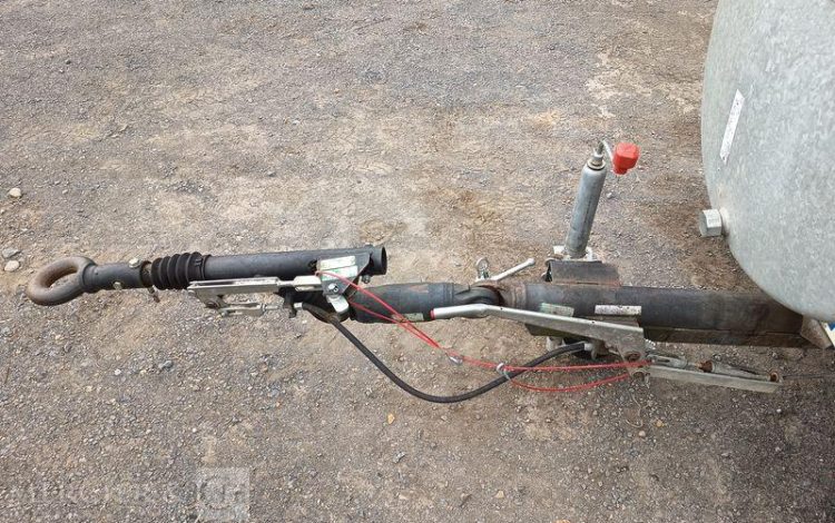 HUBIERE REMORQUE CITERNE 1000L – 1 ESSIEU – PTAC : 1,3 TONNE – ANNEE 2017  EQ-562-DS